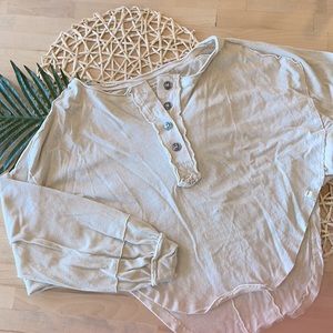 We The Free Washed button up long sleeve tshirt top side slits MEDIUM